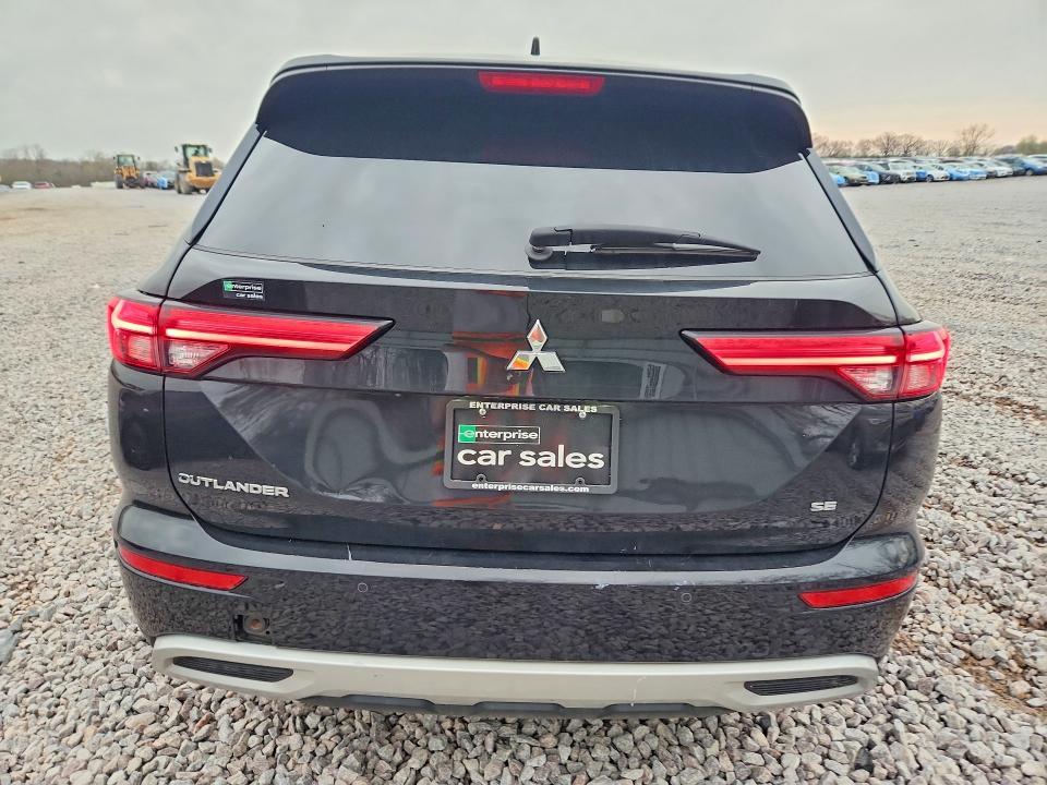 2023 Mitsubishi Outlander se