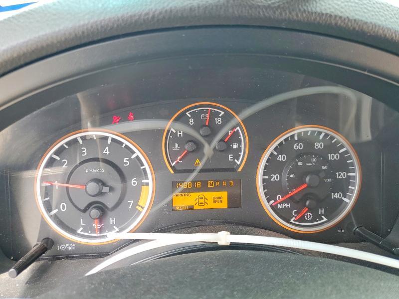 2013 Nissan Armada sv