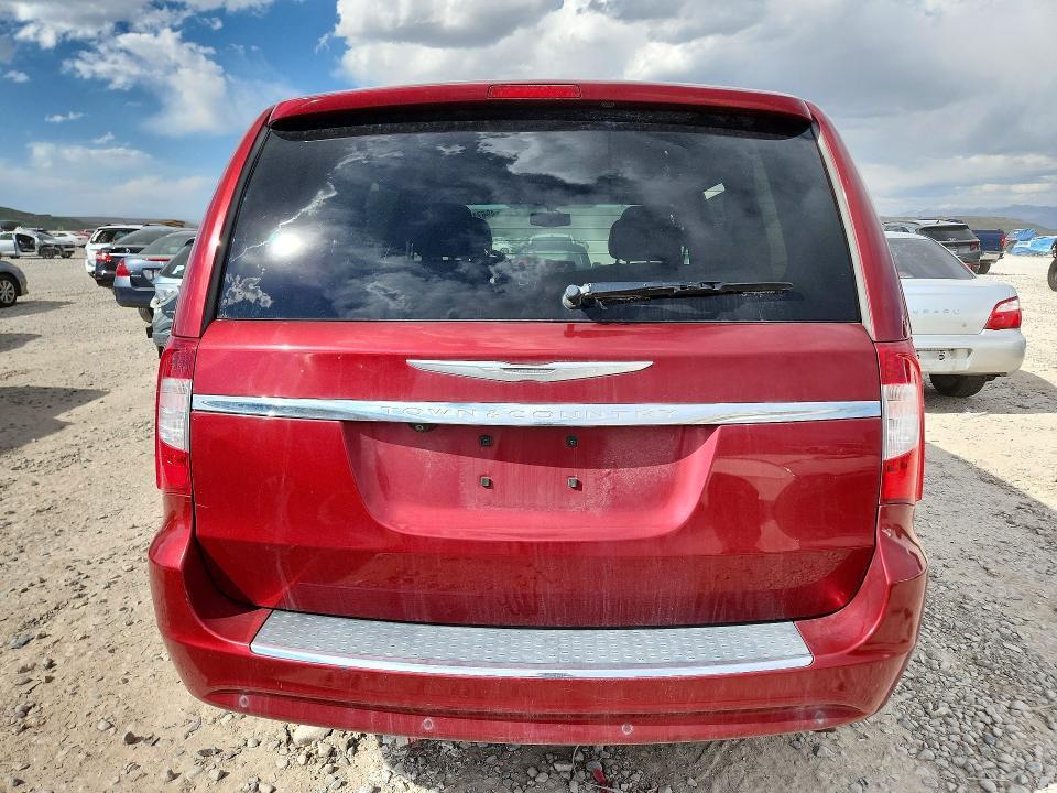 2013 Chrysler Town & Country Touring l