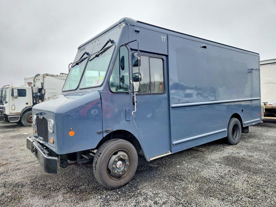 2020 Freightliner MT45G Chassis Delivery Truck