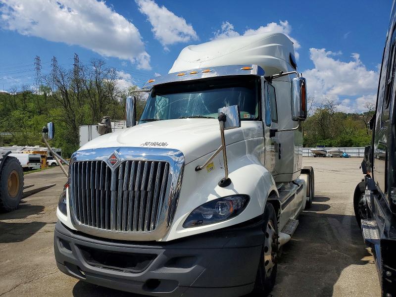 2015 International Prostar Semi Truck