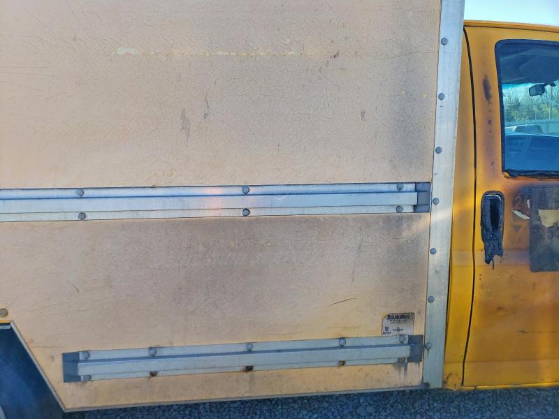 2007 GMC Savana Cutaway G3500