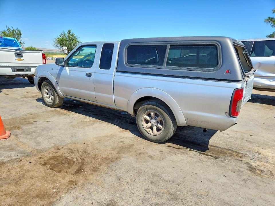 2004 Nissan Frontier King cab xe