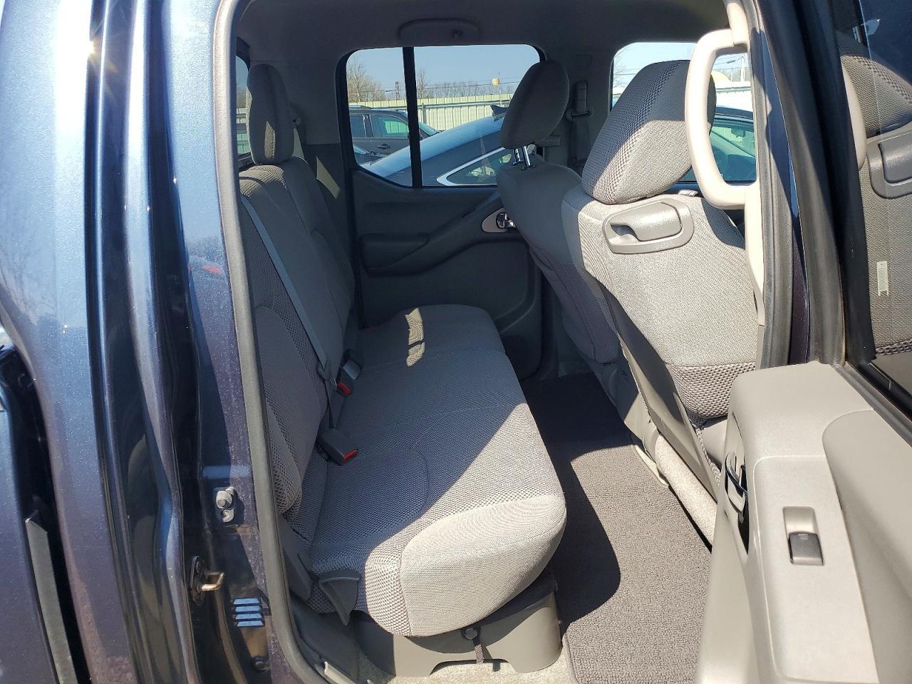 2014 Nissan Frontier S