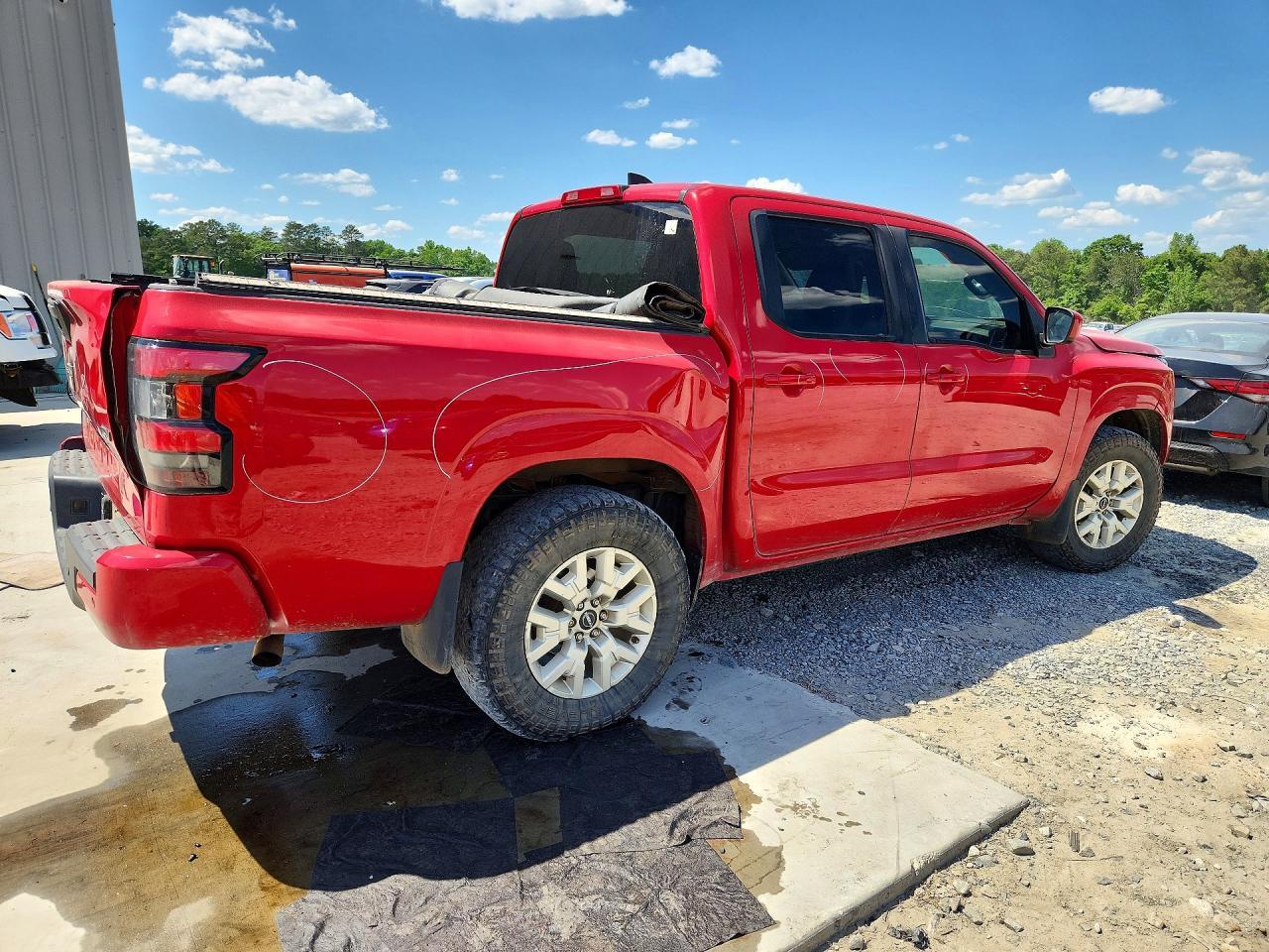 2022 Nissan Frontier SV