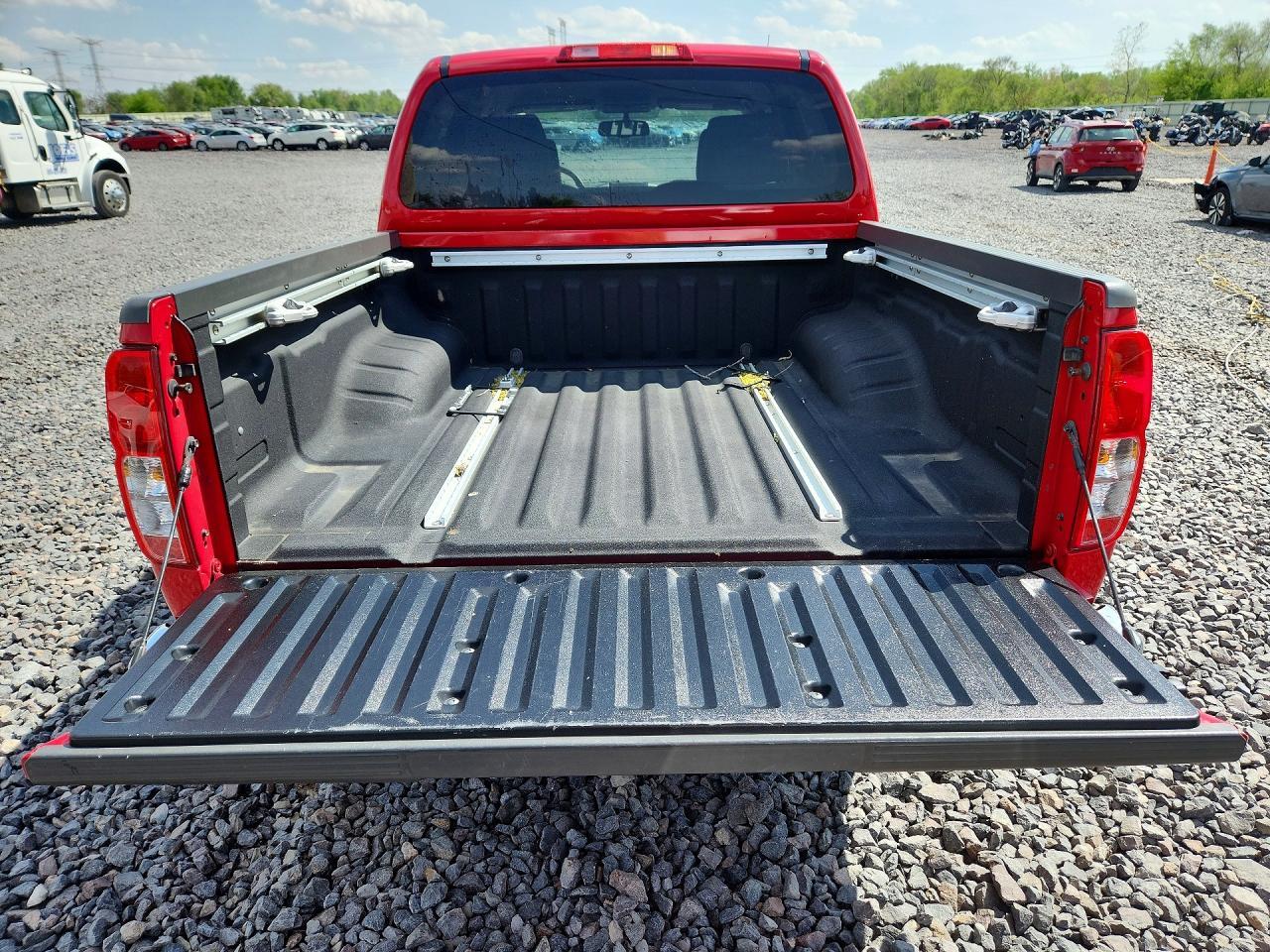 2011 Nissan Frontier S