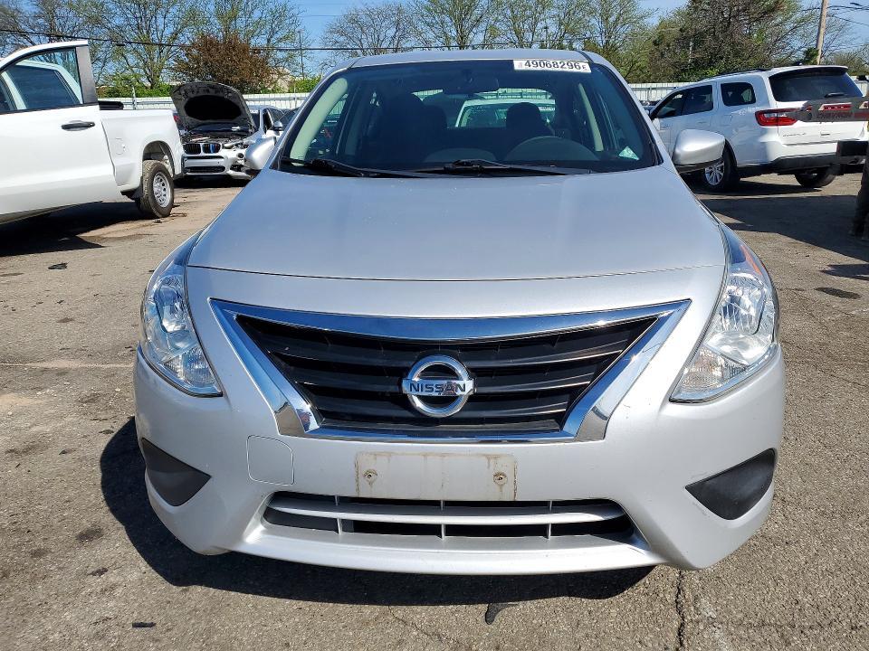 2016 Nissan Versa 1.6 sv