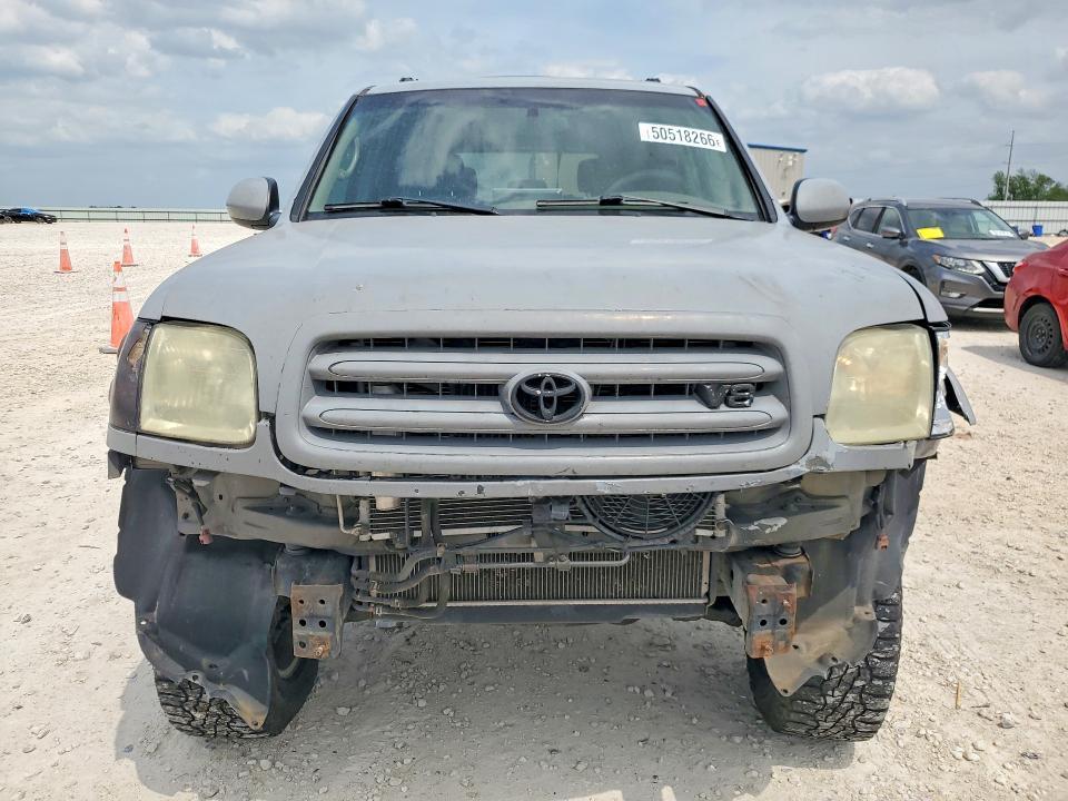 2004 Toyota Sequoia SR5
