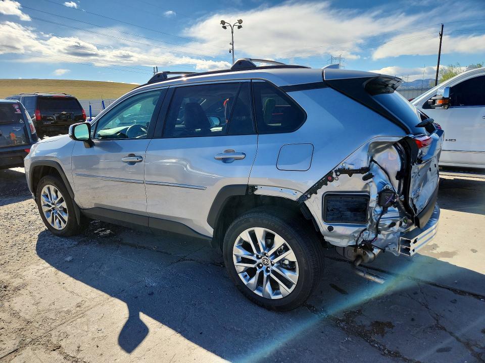 2025 Toyota Rav4 xle Premium