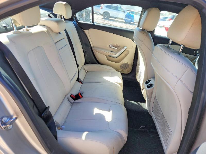 2019 Mercedes-Benz A 220