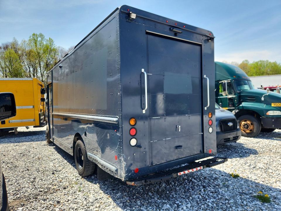 2020 Freightliner MT45G Delivery Truck