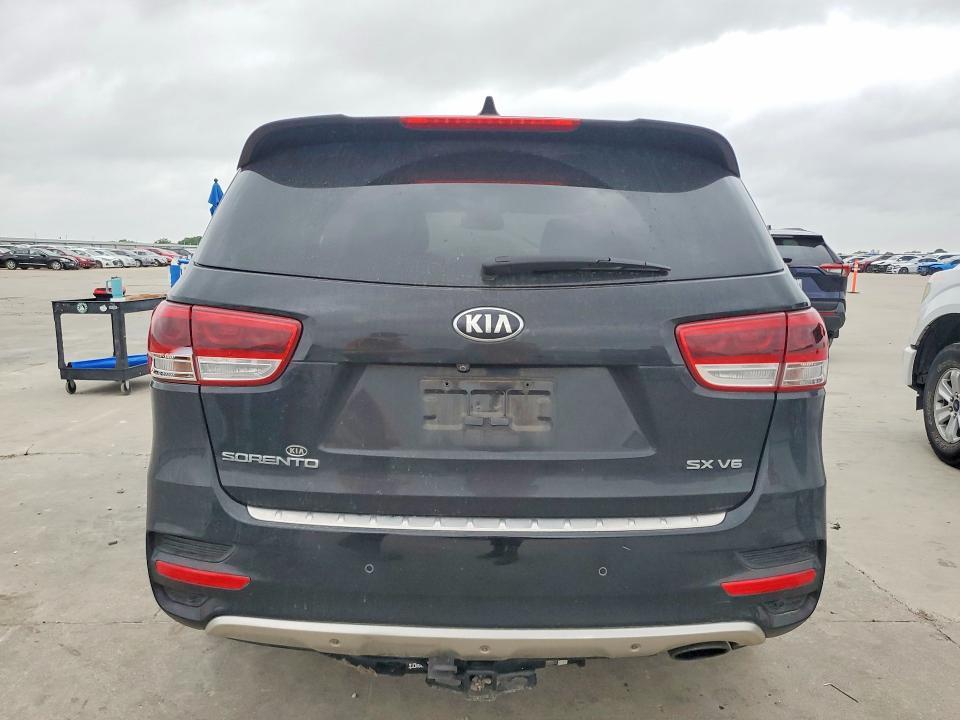 2016 KIA Sorento sx V6