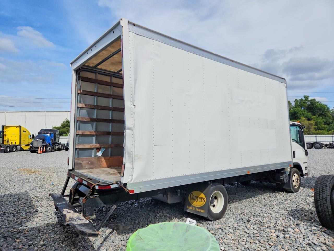 2022 Isuzu NPR HD BOX Truck