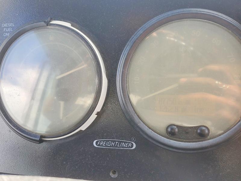 2005 Freightliner MT45G Delivery Truck