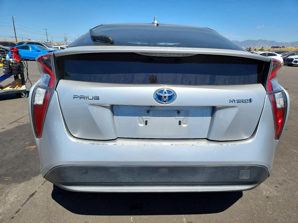 2016 Toyota Prius Three