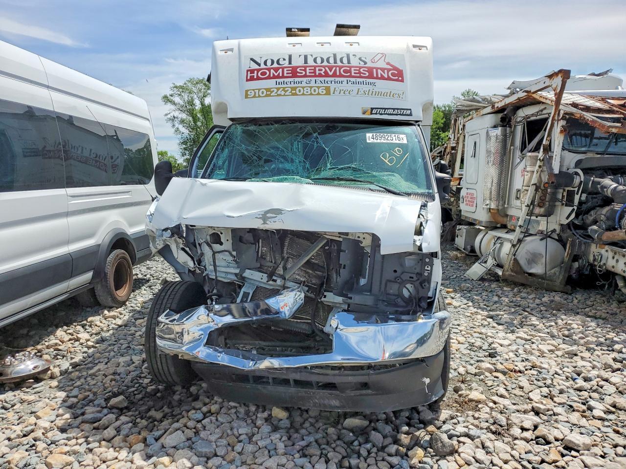 2021 Ford Econoline E350 Super Duty Cutaway Van