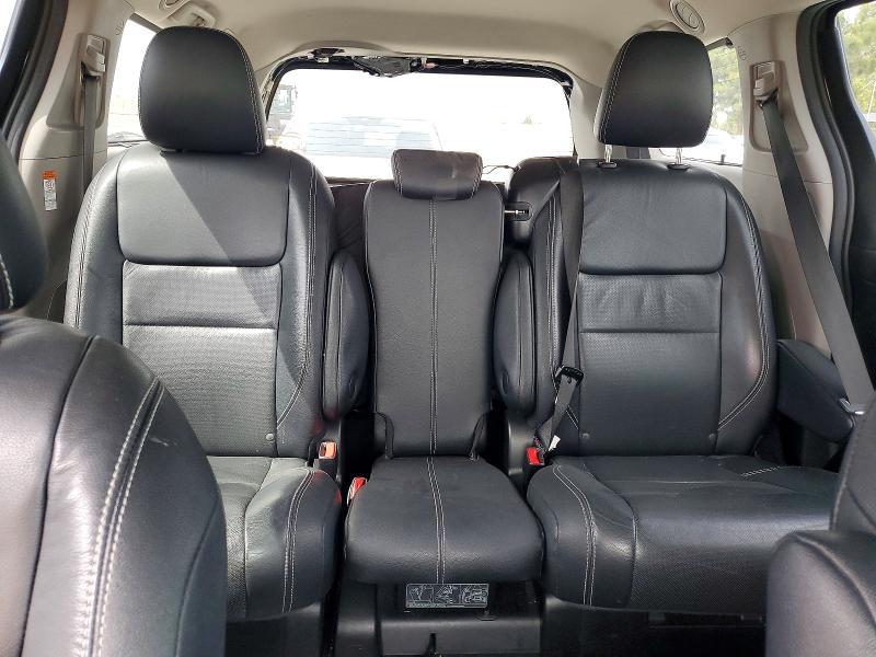 2017 Toyota Sienna se 8-passenger
