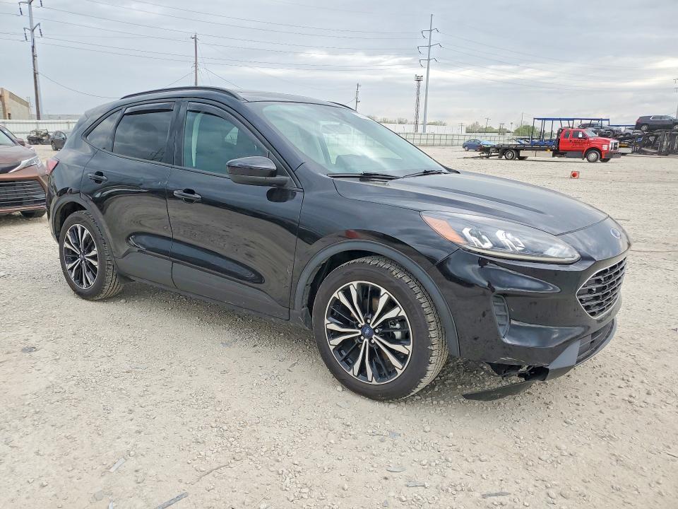 2021 Ford Escape se