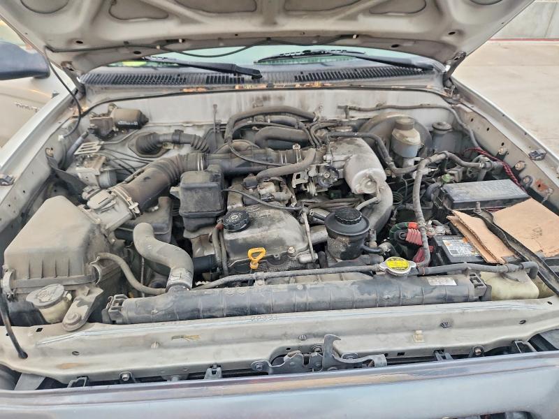 2004 Toyota Tacoma Base