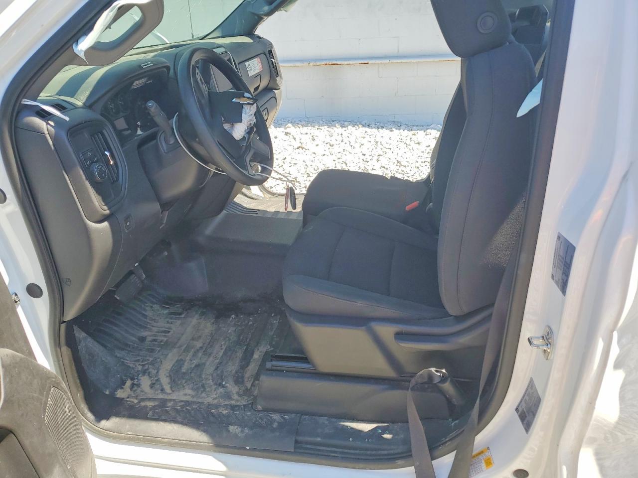 2025 Chevrolet Silverado C1500