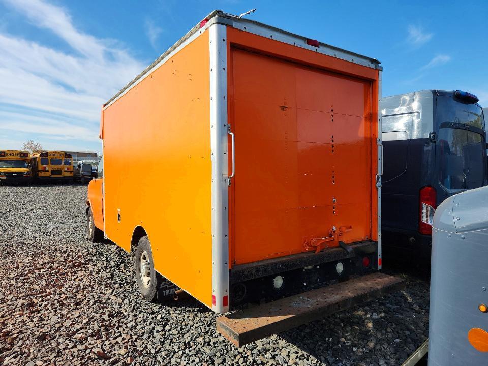 2015 Chev Express G3500