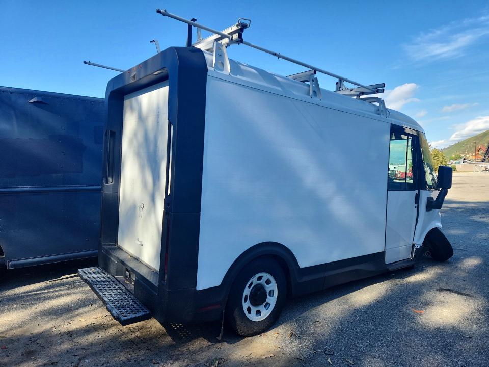 2024 Brightdrop Zevo 400