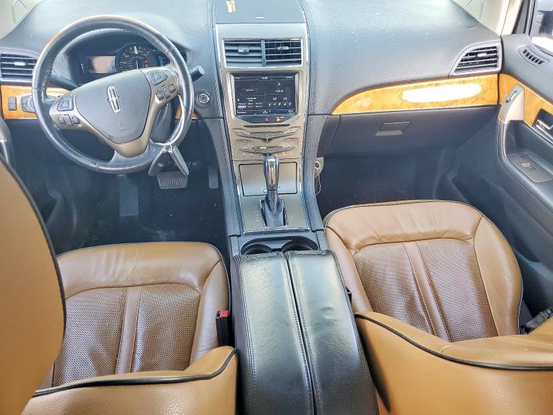 2013 Lincoln Townhouse MKX