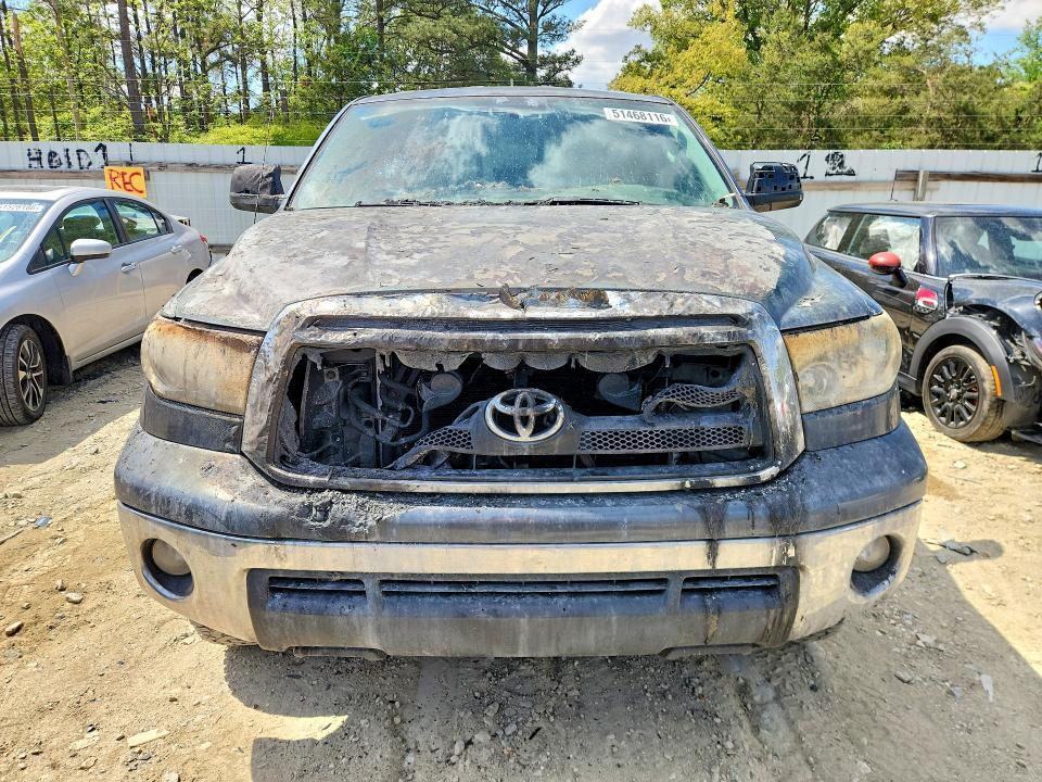 2010 Toyota Tundra Double cab SR5