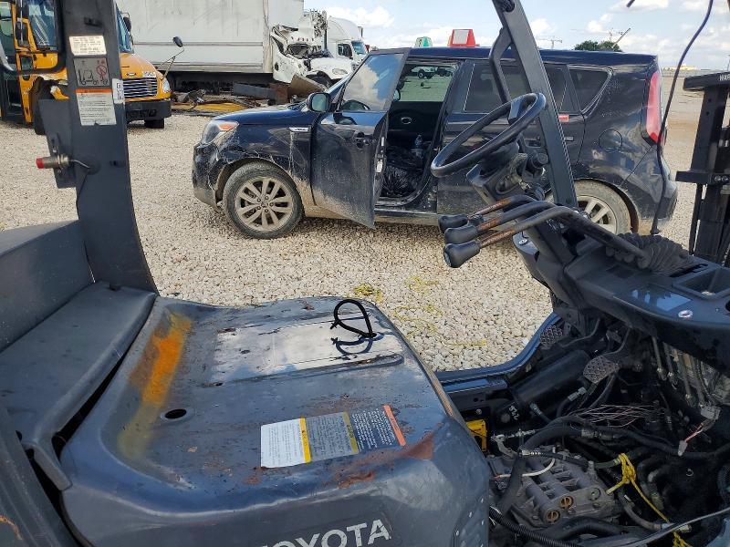 2016 Toyt Forklift