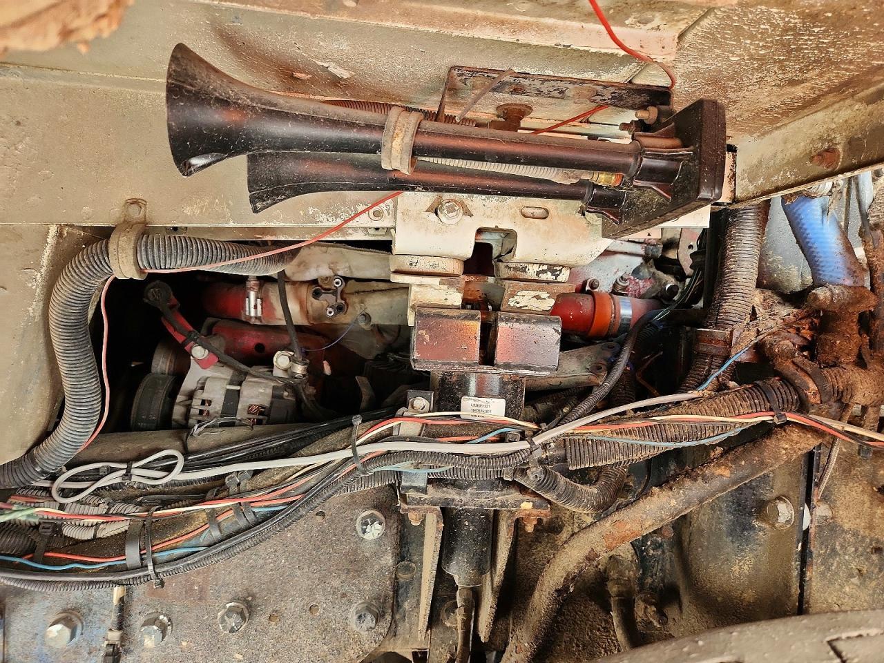 2014 Mack MRU600 Refuse Truck