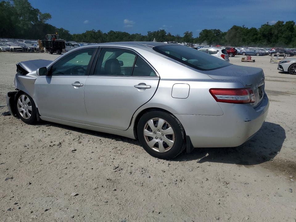 2011 Toyota Camry le