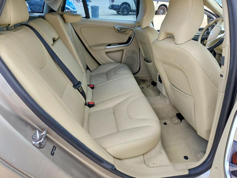 2015 Volvo V60 Premier