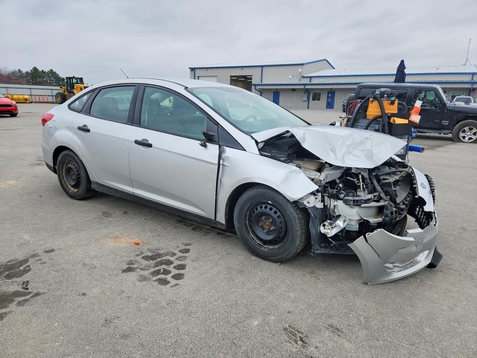2015 Ford Focus s