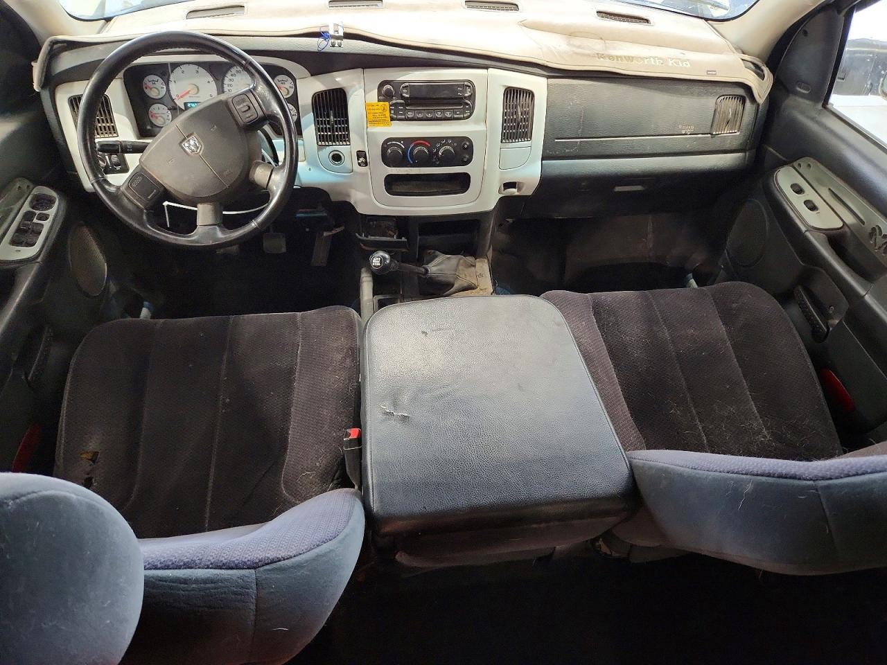 2005 Dodge RAM 3500 ST