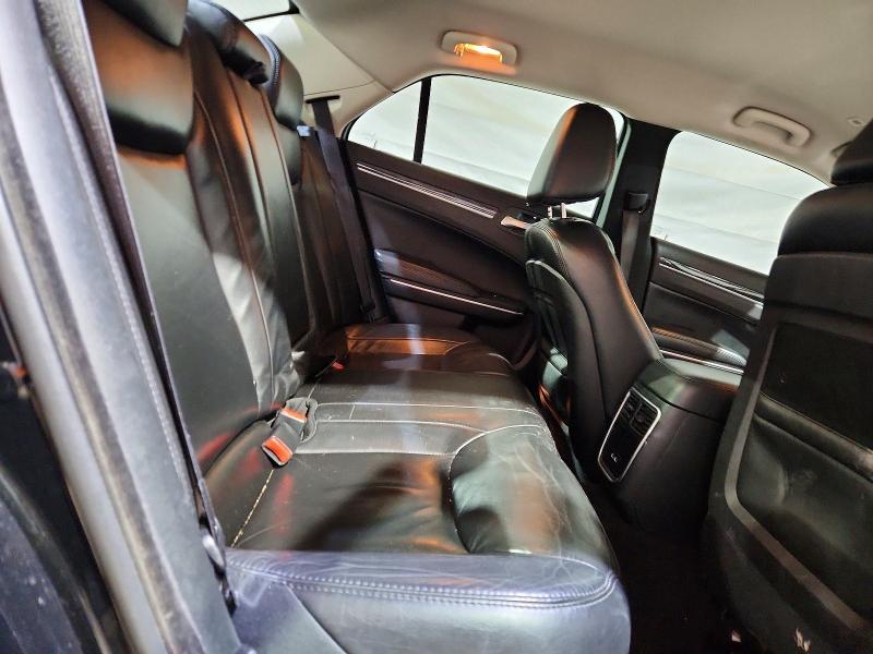 2018 Chrysler 300 Touring