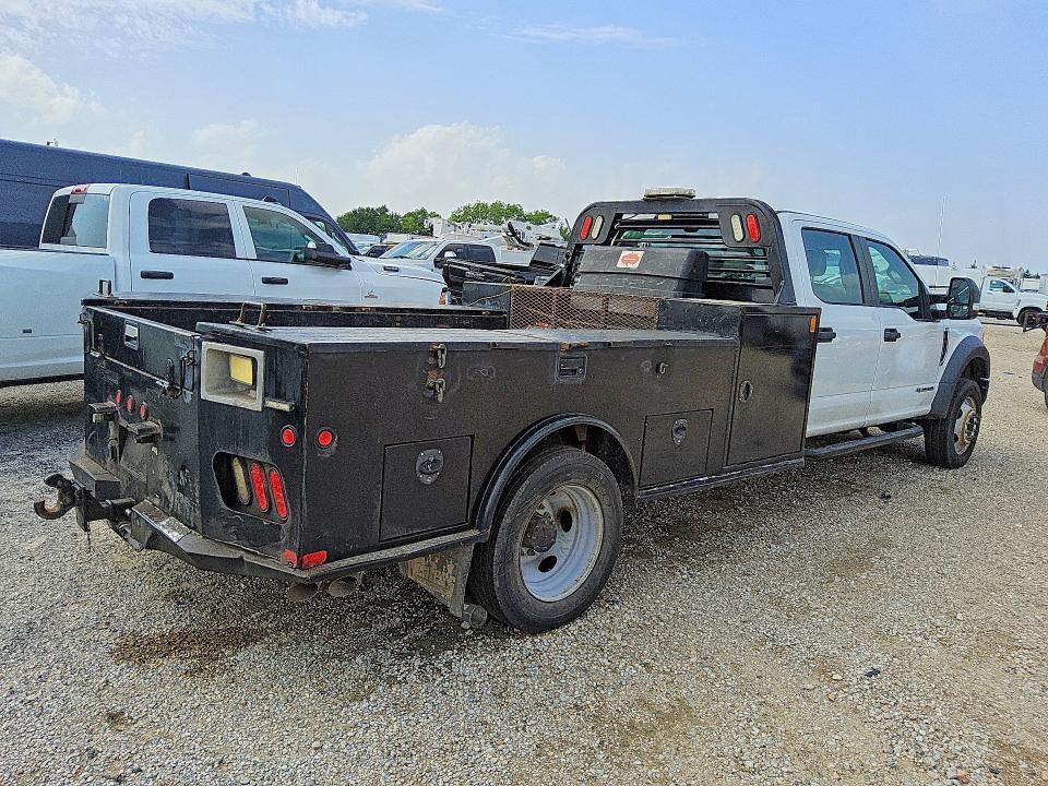 2017 Ford F550 Super Duty Flatbed Truck