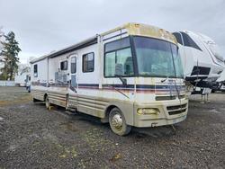 Winnebago f550 Vehiculos salvage en venta: 1999 Winnebago Cheiftain RV