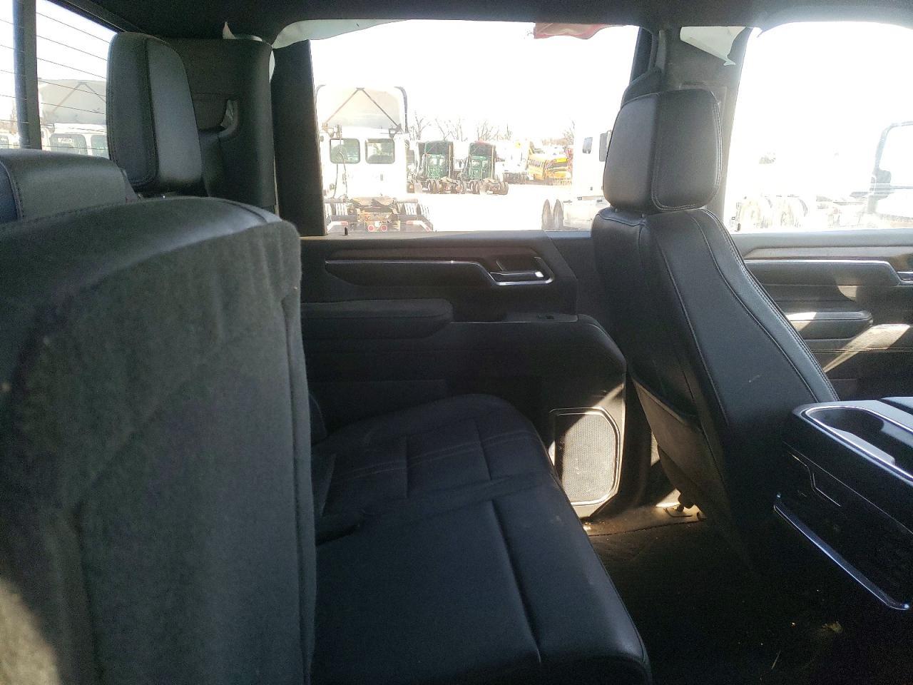 2024 Chevrolet Silverado K3500 High Country