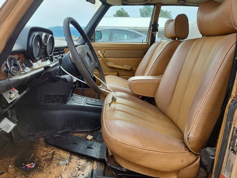 1976 Mercedes-Benz 240