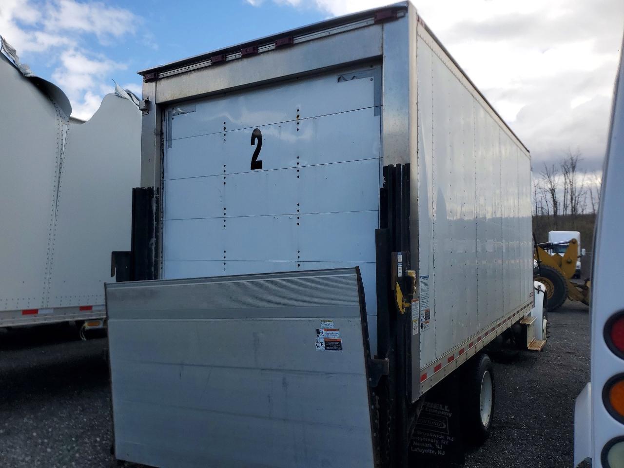 2020 Freigliner 2020 Freightliner Business Class M2 Refrigerated B