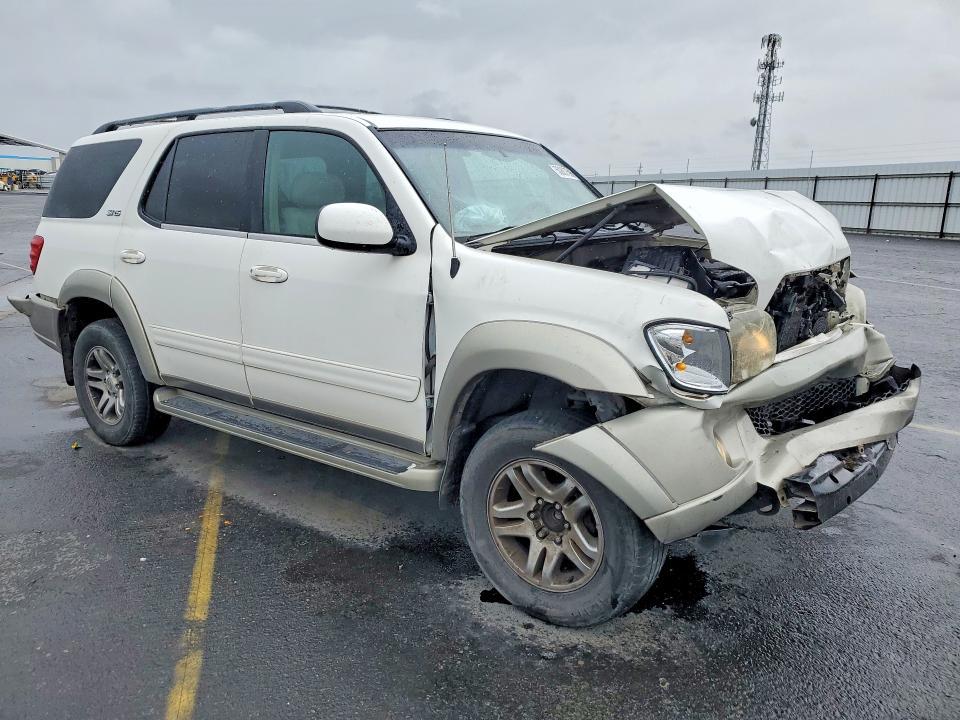 2004 Toyota Sequoia SR5