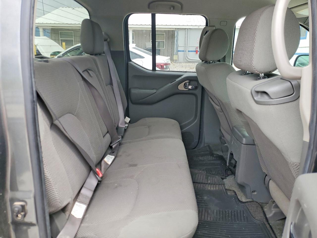 2005 Nissan Frontier SE