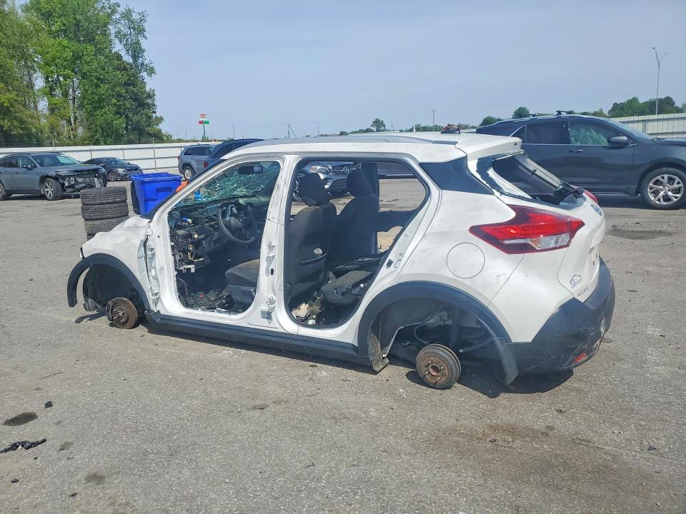 2019 Nissan Kicks sv