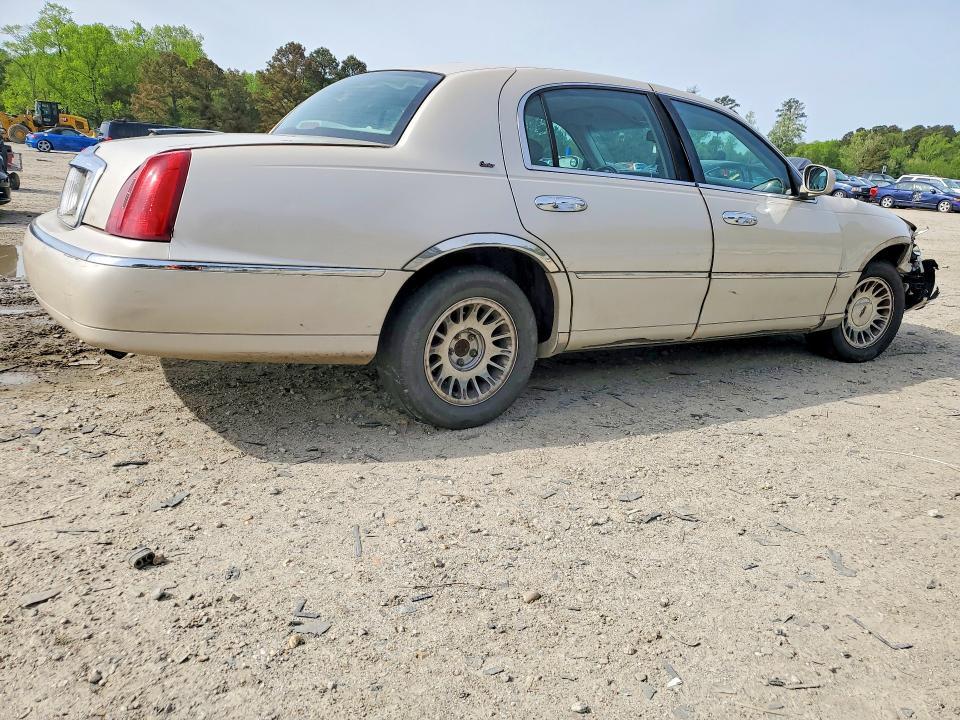 2000 Lincoln Town car Cartier