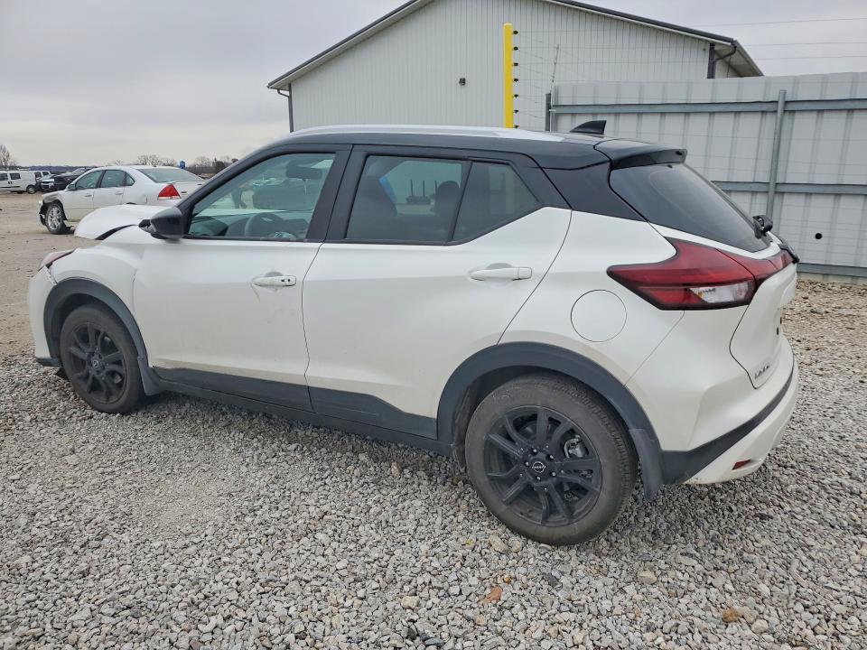 2023 Nissan Kicks SV