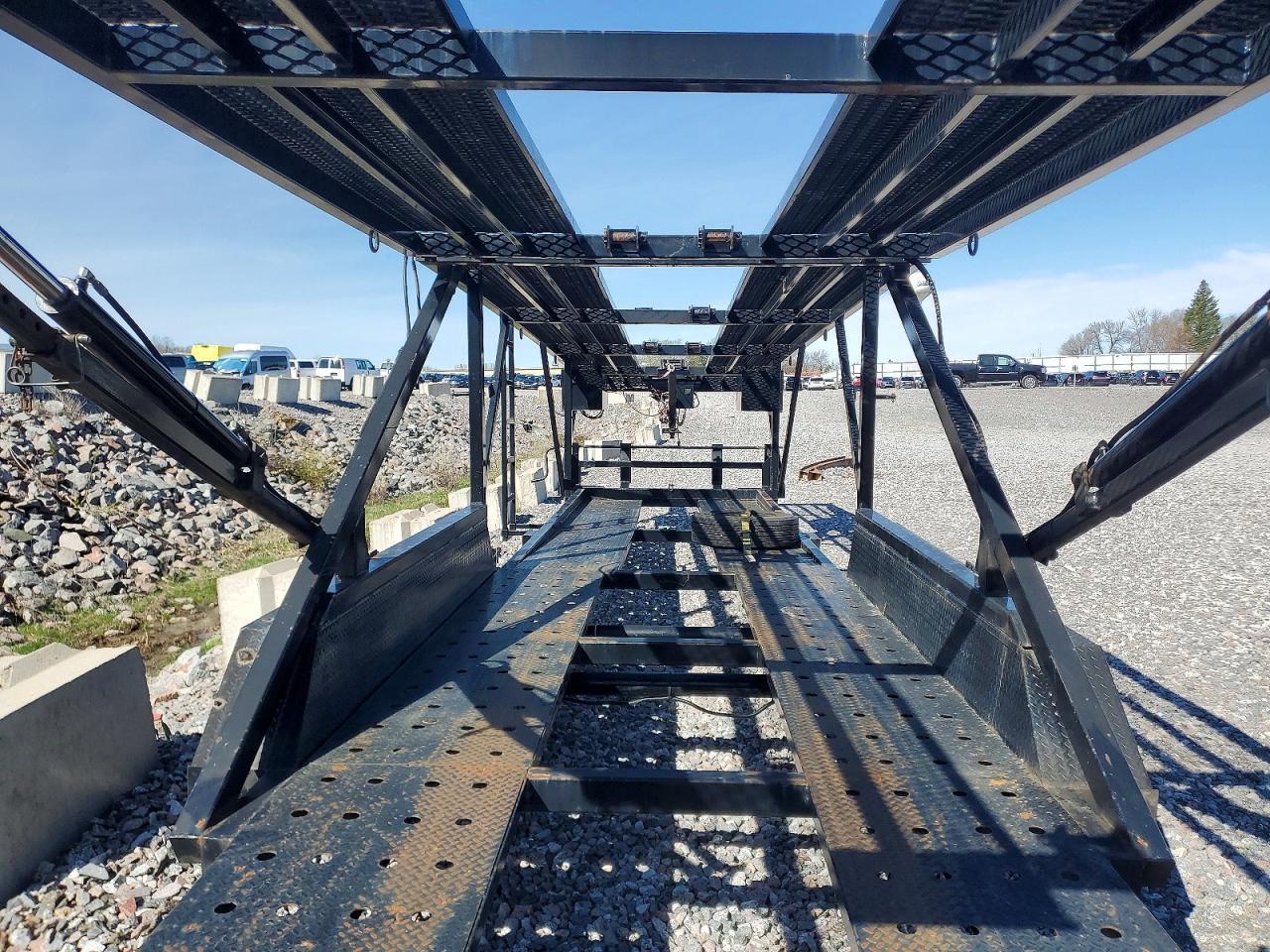 2022 Texas Pride CA84727KGN Car Carrier