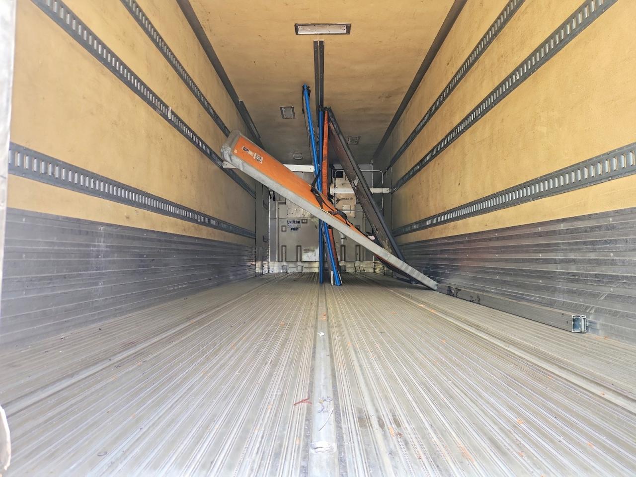 2015 Utility VS2RA Refrigerated Van Trailer