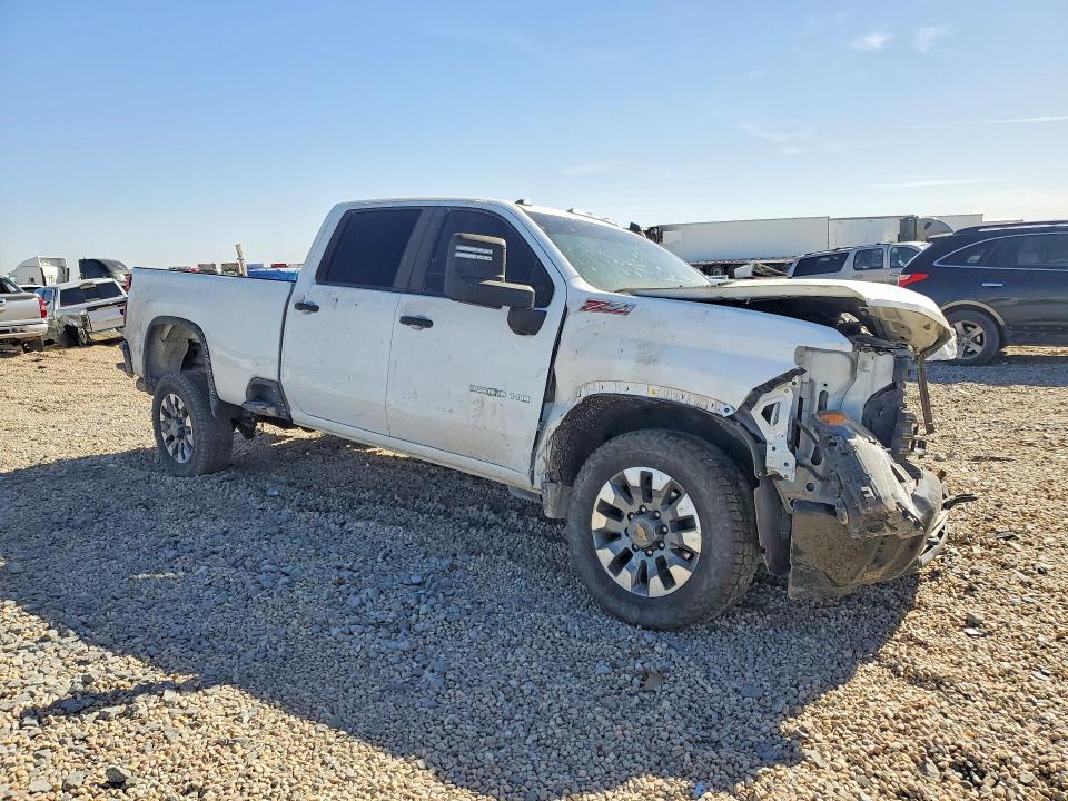 2025 Chevrolet Silverado