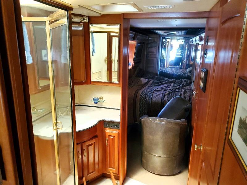 2004 Holiday Rambler Navigator RV