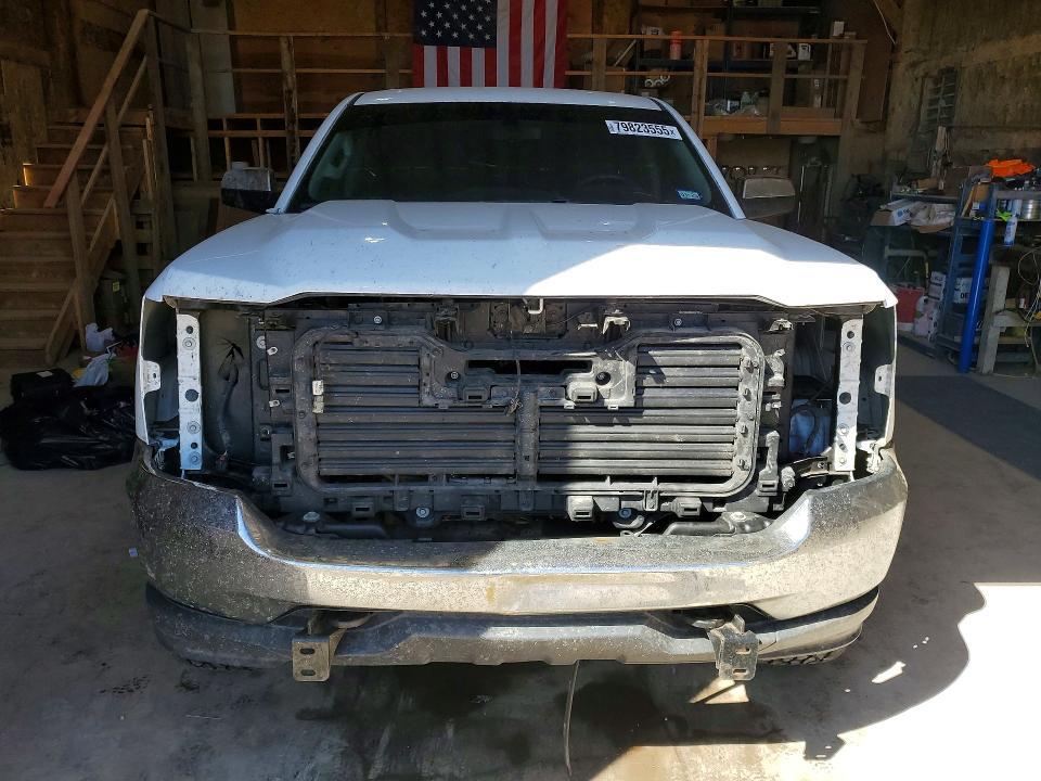 2017 Chevrolet Silverado C1500